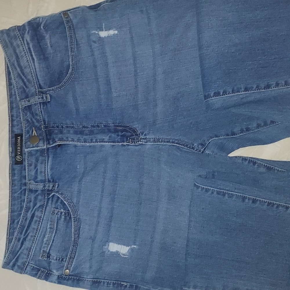 Versona Jeans - Picture 2 of 10